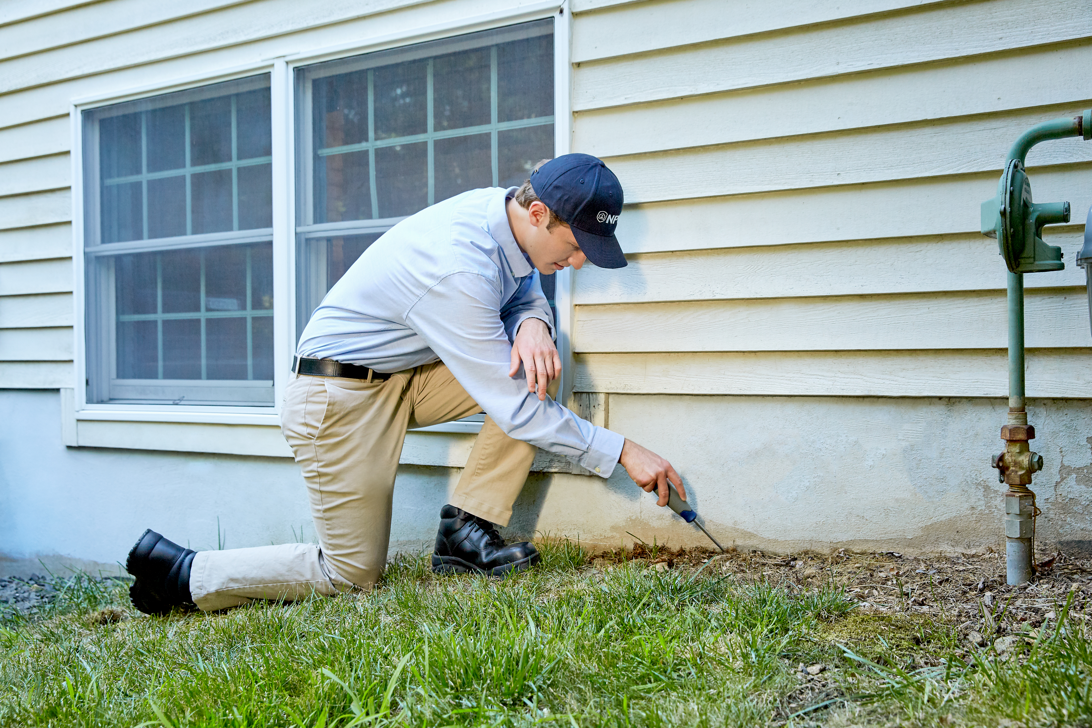 Termite Control Technician Job Description, Salary Info